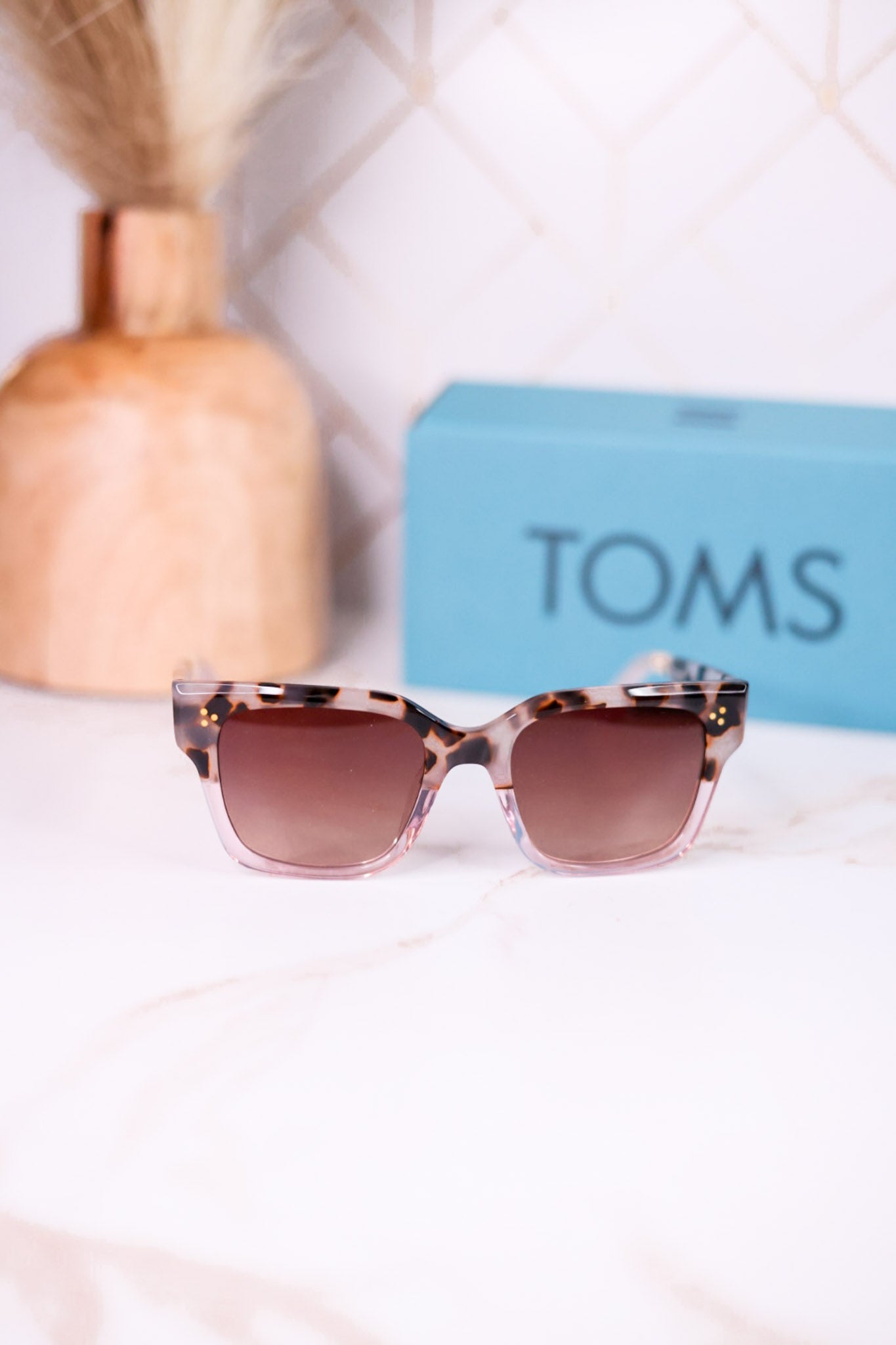 Madison Sunglasses In Vintage Tortoise Pink Fade - Whiskey Skies - TOMS