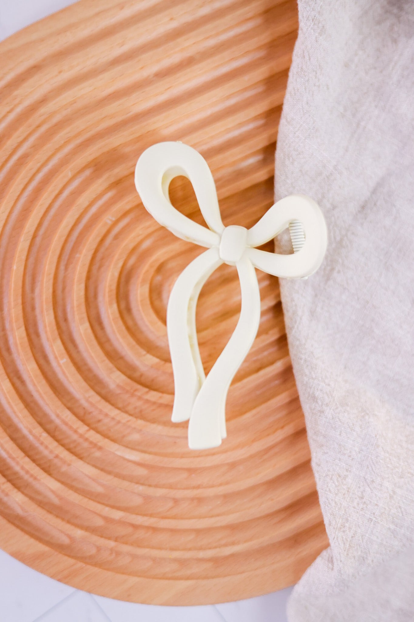 Matte Bow Claw Clips (9 Colors) - Whiskey Skies - QUEENS DESIGNS