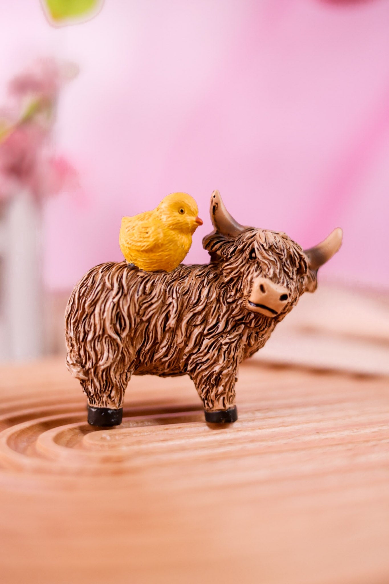 Mini Resin Highland Easter Cow Figures (3 Styles) - Whiskey Skies - SPECIAL T IMPORTS INC