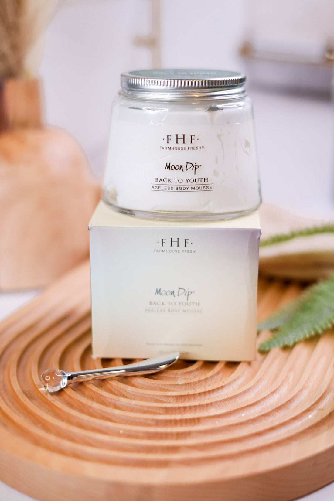 Moon Dip Back to Youth Body Mousse - Whiskey Skies - FARMHOUSE FRESH