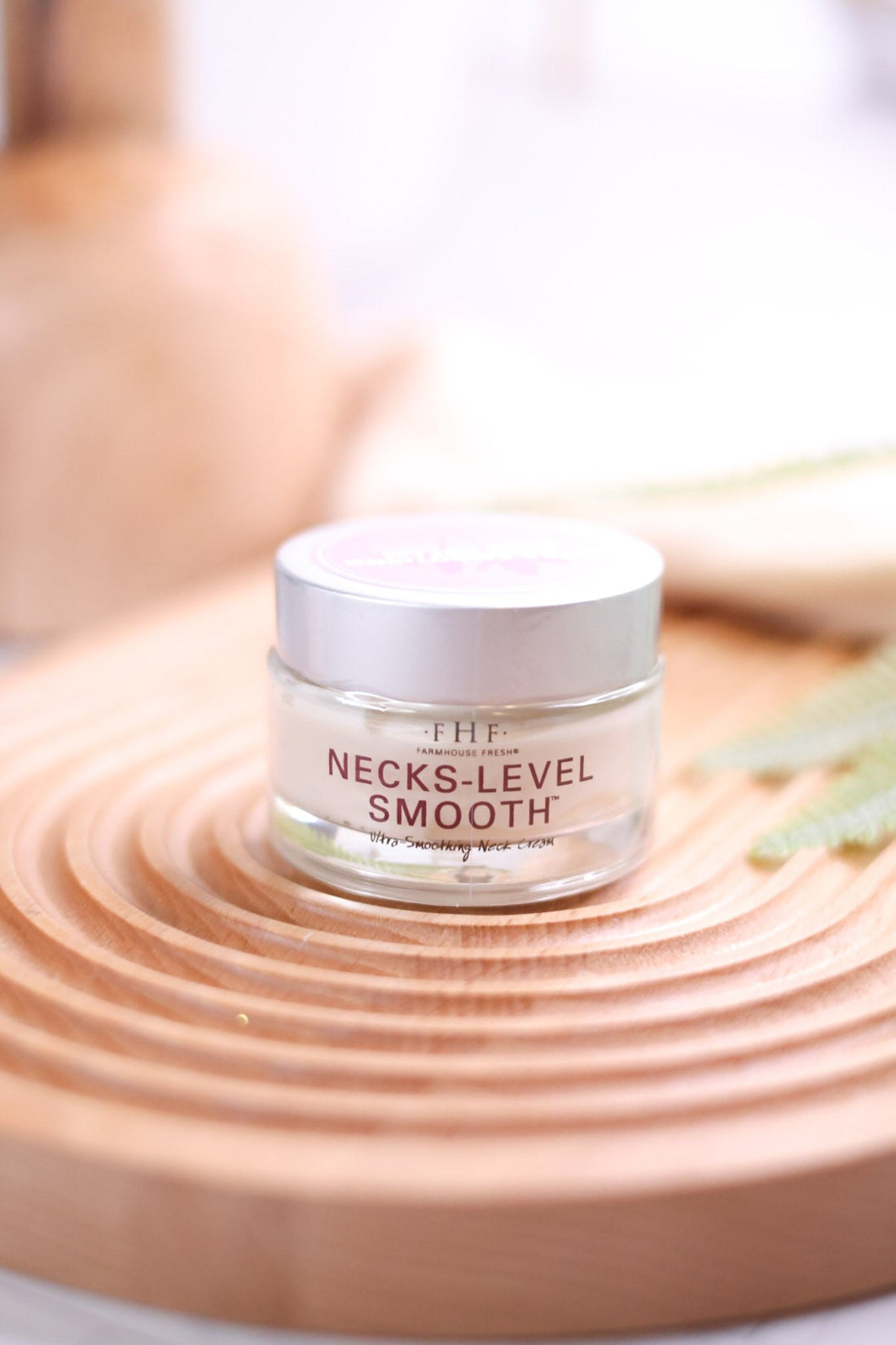 Necks - Level Smooth Ultra Smoothing Triple Effect Neck Cream - Whiskey Skies - FARMHOUSE FRESH