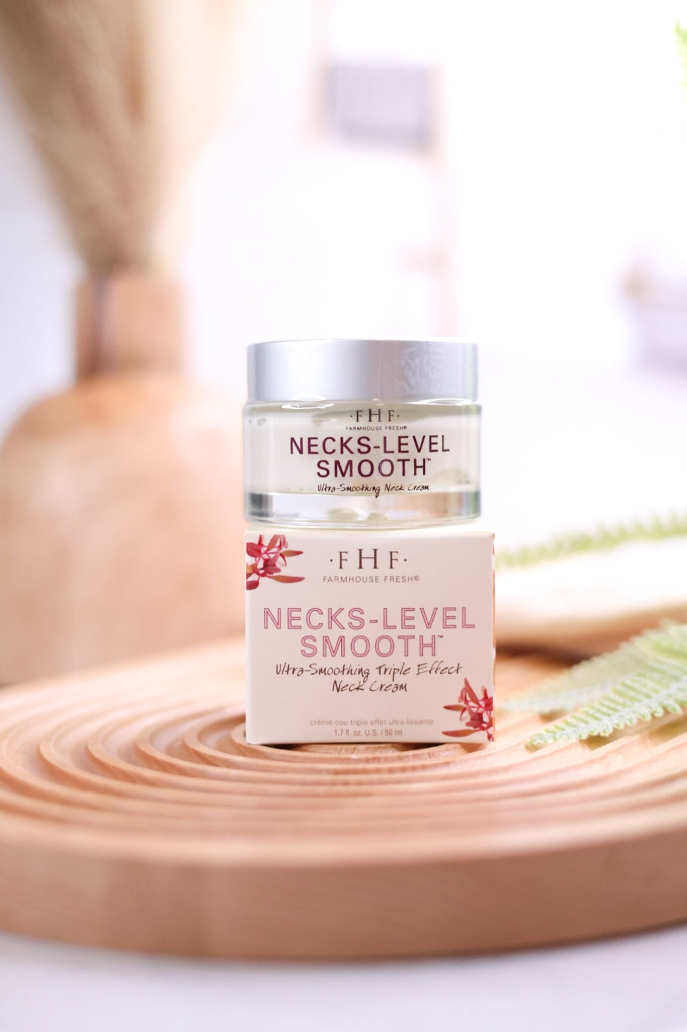 Necks - Level Smooth Ultra Smoothing Triple Effect Neck Cream - Whiskey Skies - FARMHOUSE FRESH