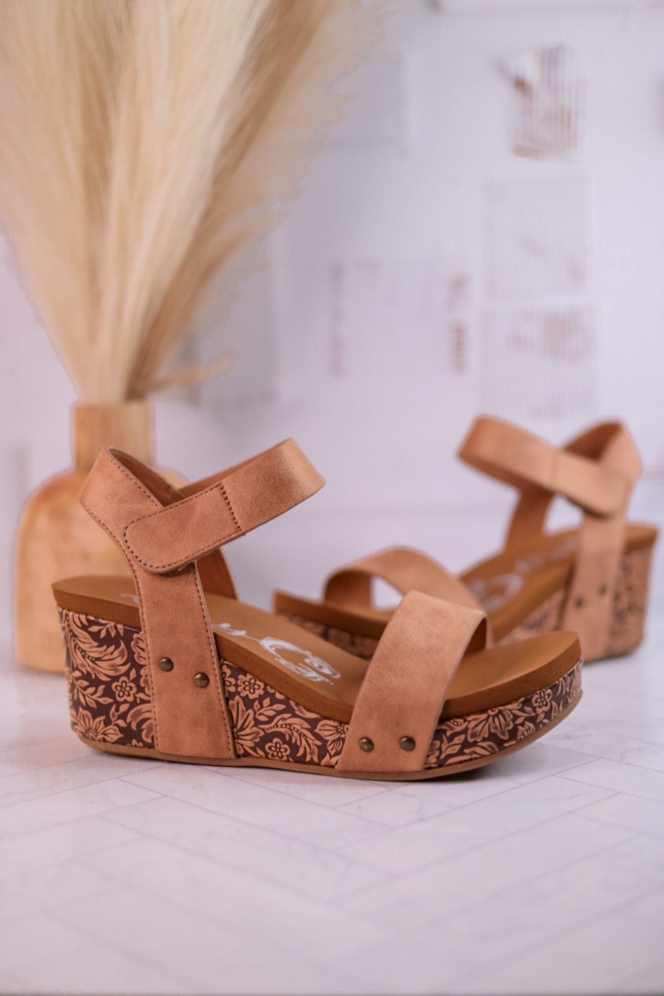 Nude Devon Wedges - Whiskey Skies - VERY G