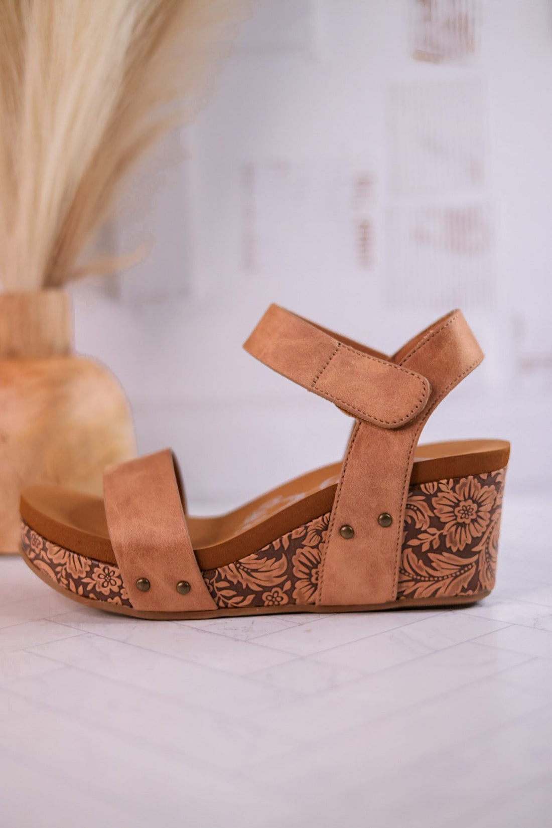 Nude Devon Wedges - Whiskey Skies - VERY G