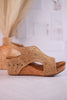 Nude Free Fly Wedge - Whiskey Skies - VERY G