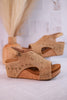 Nude Free Fly Wedge - Whiskey Skies - VERY G