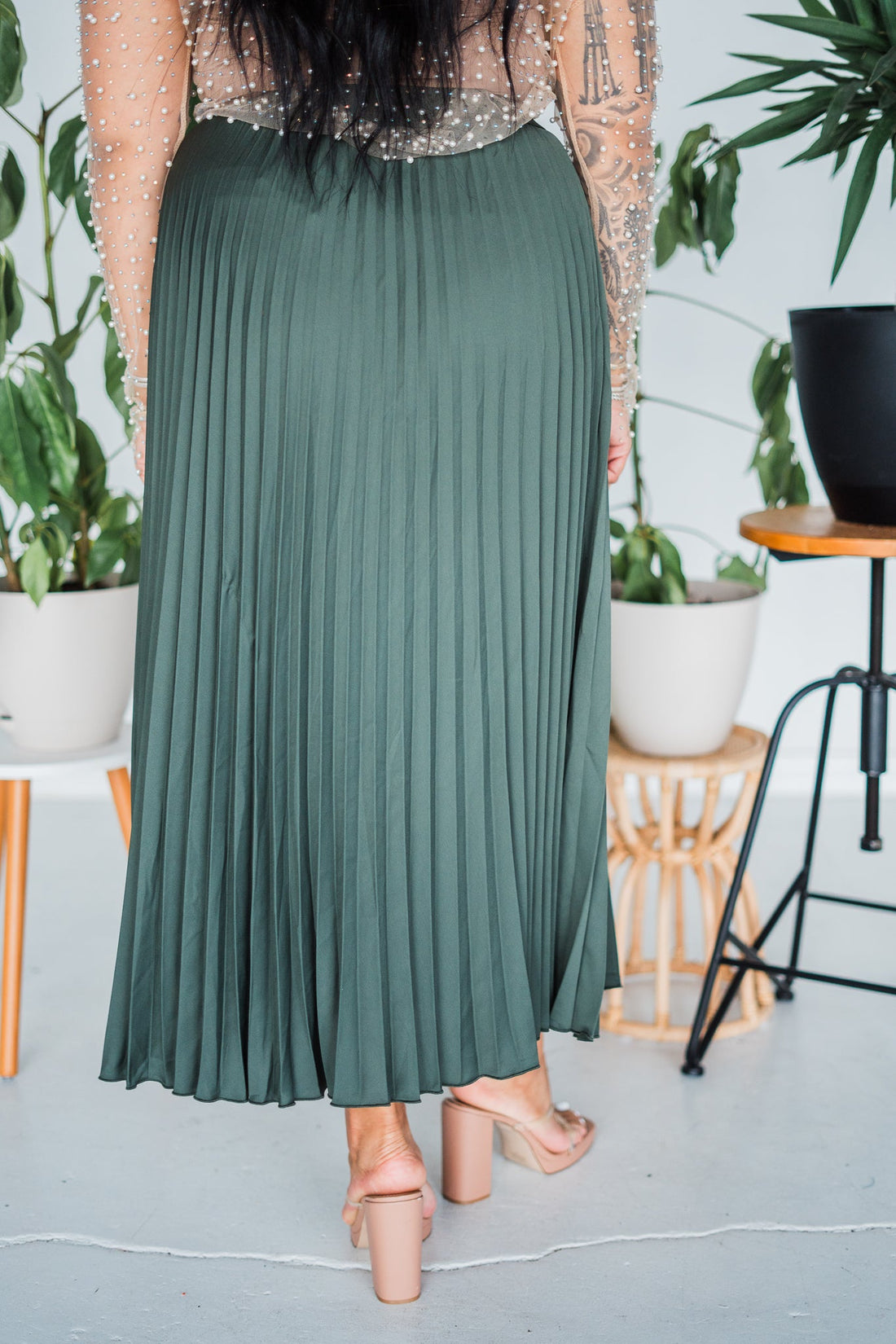 Olive Pleated Skirt with Elastic Waistband - Whiskey Skies - KORI AMERICA