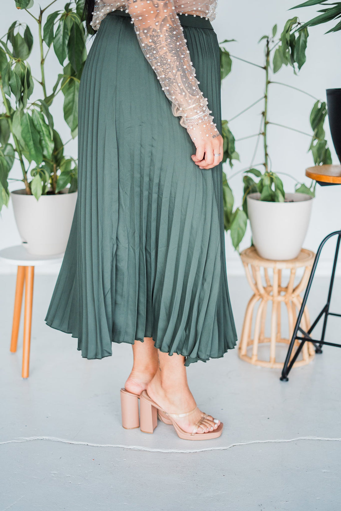 Olive Pleated Skirt with Elastic Waistband - Whiskey Skies - KORI AMERICA