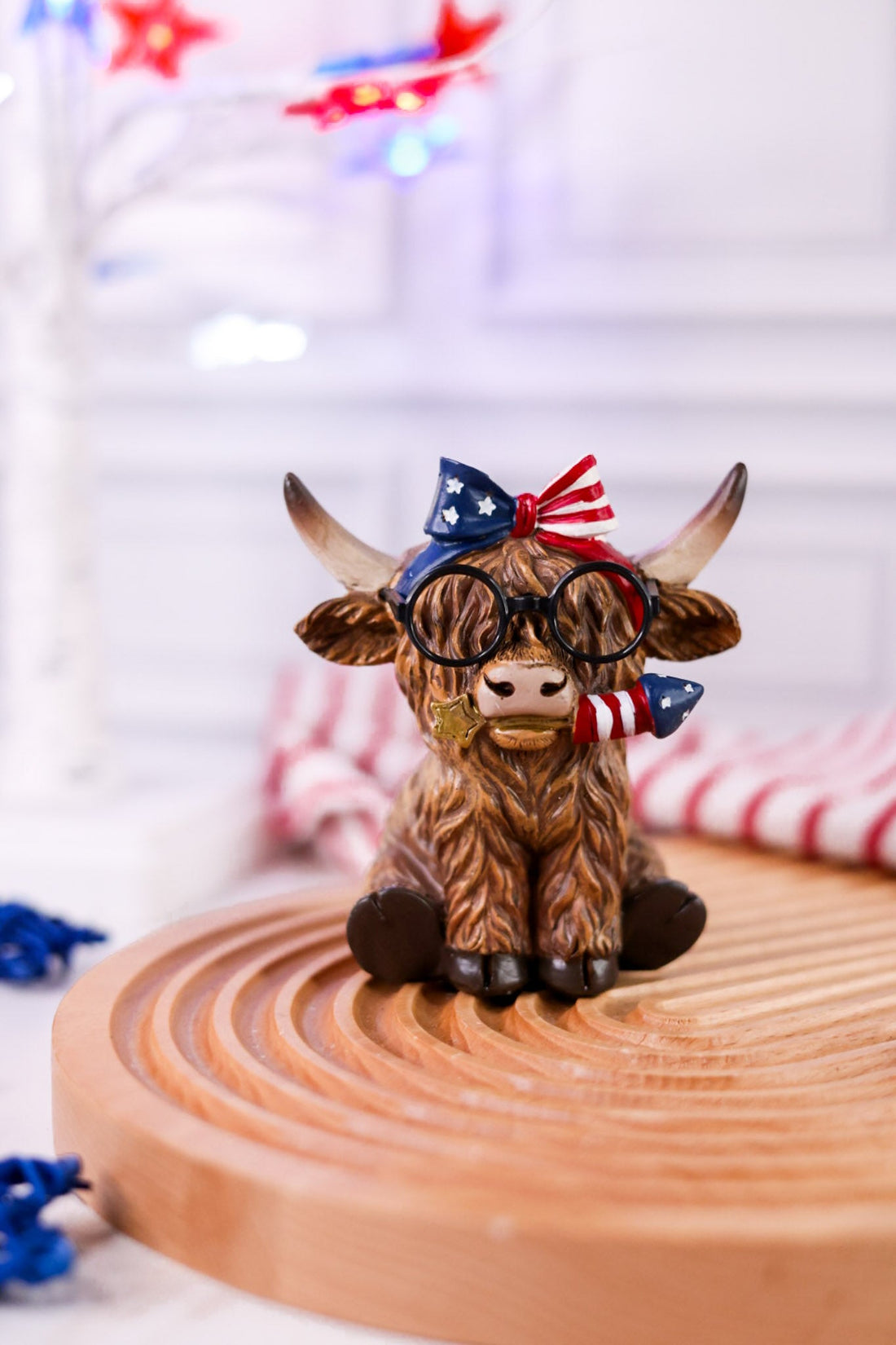 Patriotic Highland Cows With Glasses Resin Tabletop Sitter (2 Styles) - Whiskey Skies - GERSON COMPANIES