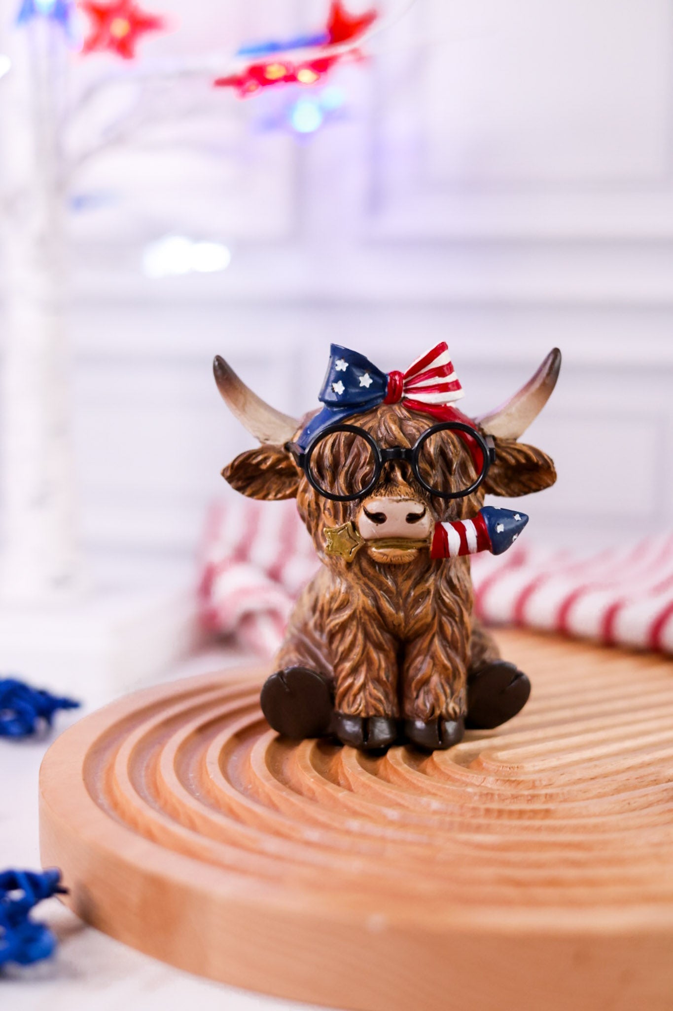 Patriotic Highland Cows With Glasses Resin Tabletop Sitter (2 Styles) - Whiskey Skies - GERSON COMPANIES