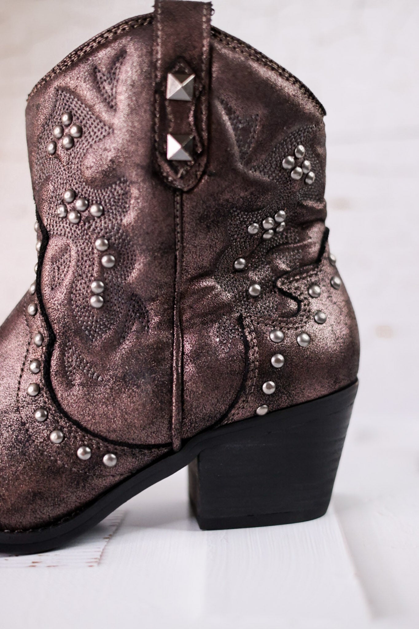 Pewter Bonnie Ankle Boots - Whiskey Skies - VERY G