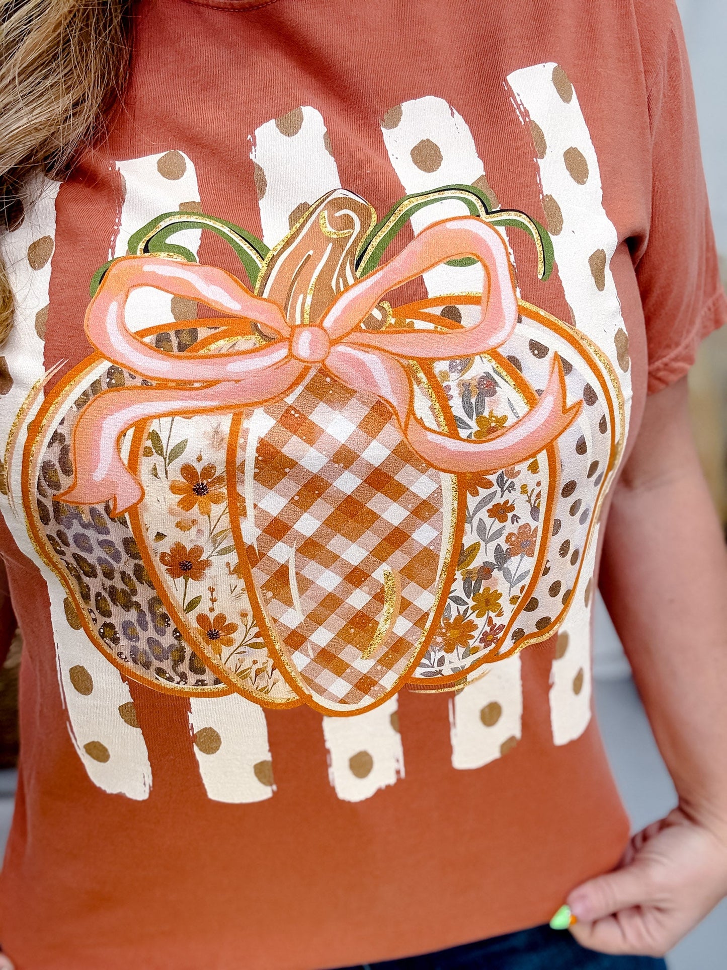 Preppy Pumpkin Short Sleeve Graphic Tee - Whiskey Skies - GLAIME
