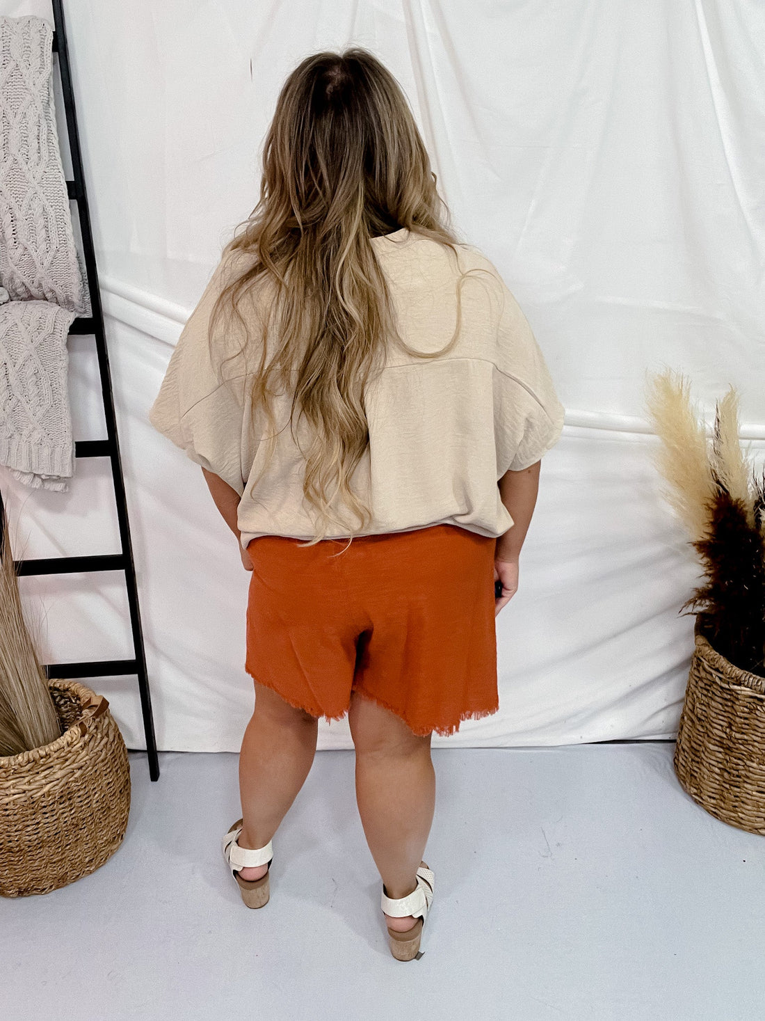 Red Clay Frayed Hem Shorts W/ Drawstring - Whiskey Skies - GIGIO