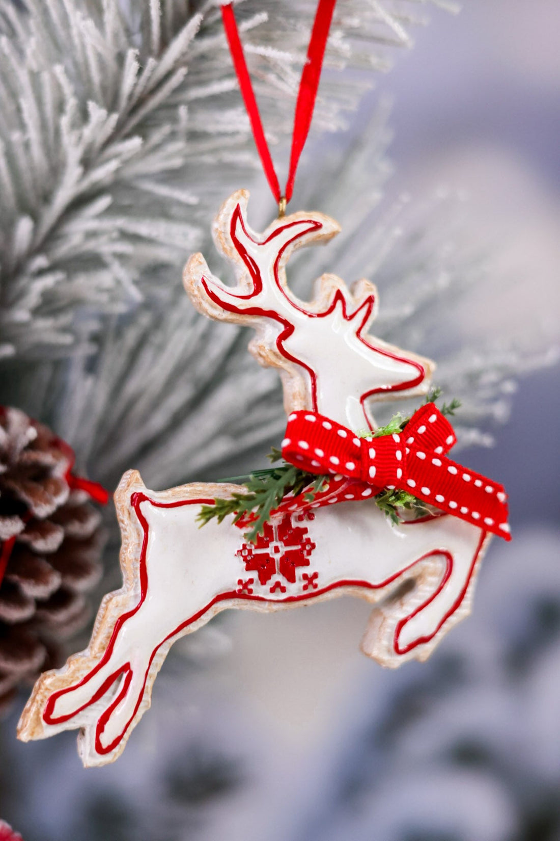 Resin Classic Red & White Christmas Ornaments (Three Styles) - Whiskey Skies - MELROSE INTL