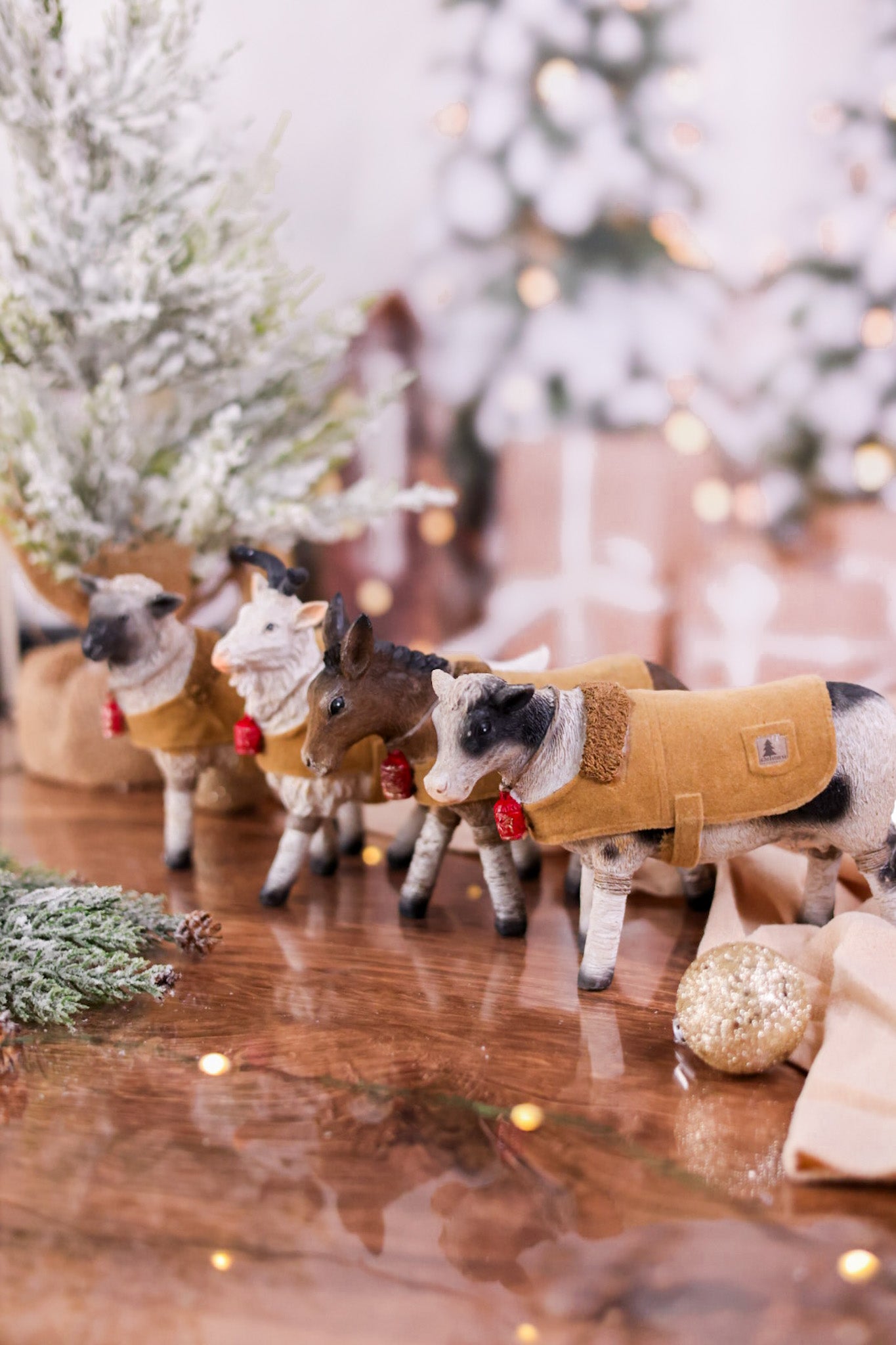 Resin Farmhouse Animals (4 Styles) - Whiskey Skies - MELROSE INTL