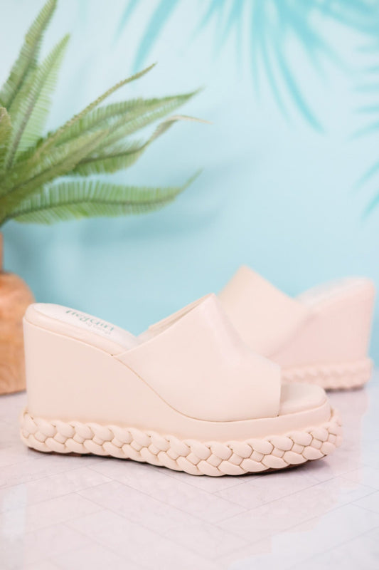 Resting Beach Face Ivory Sandals - Whiskey Skies - CORKYS FOOTWEAR