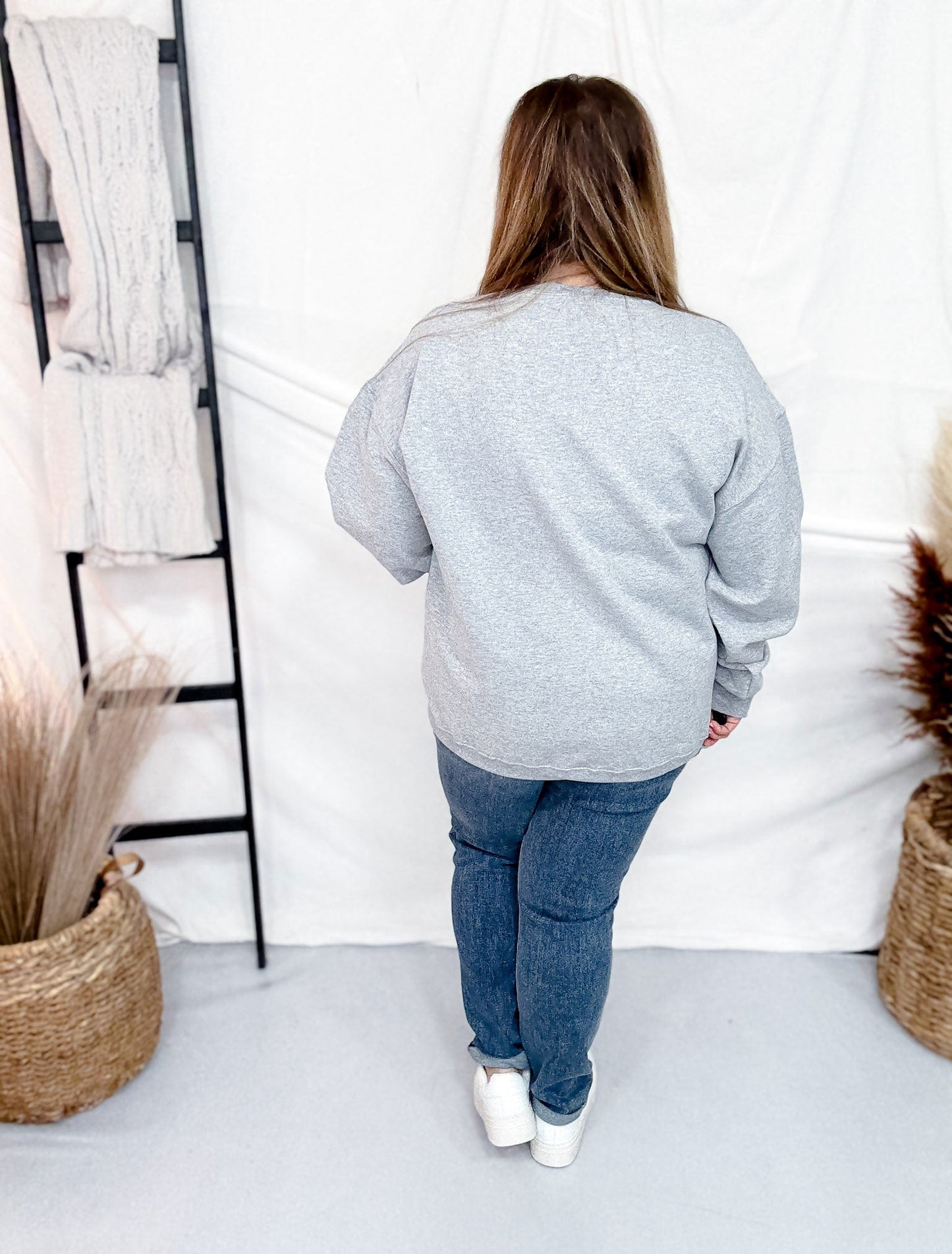 Retro Duck Scene Grey Long Sleeve Sweatshirt - Whiskey Skies - THE LATTIMORE CLAIM