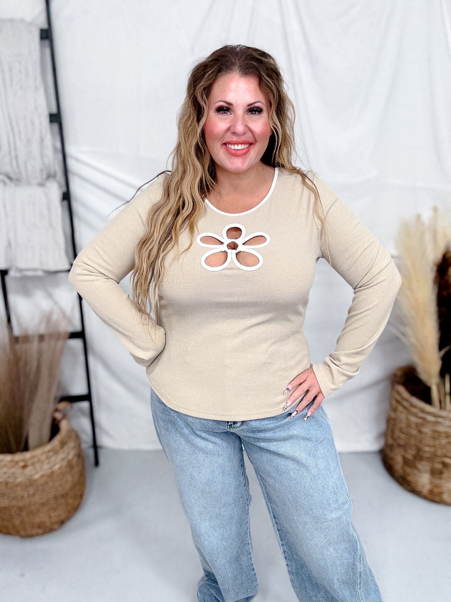 Ribbed Jersey Top With Flower Cutout In Sand - Whiskey Skies - ODDI