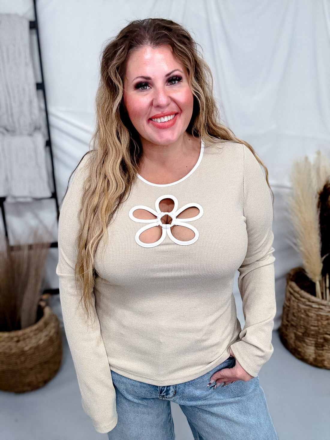 Ribbed Jersey Top With Flower Cutout In Sand - Whiskey Skies - ODDI