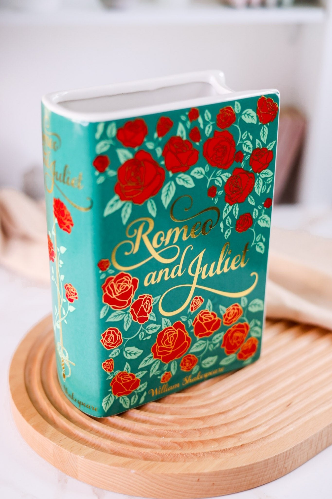 Romeo & Juliet Ceramic Book Vase - Whiskey Skies - STEEL MILL & CO.