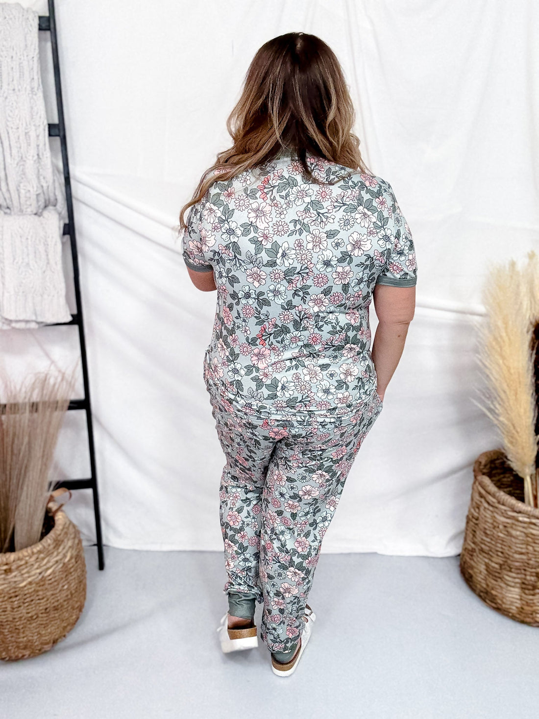 Sage Floral Short Sleeve Top & Joggers Loungewear Set - Whiskey Skies - SHIRLEY & STONE