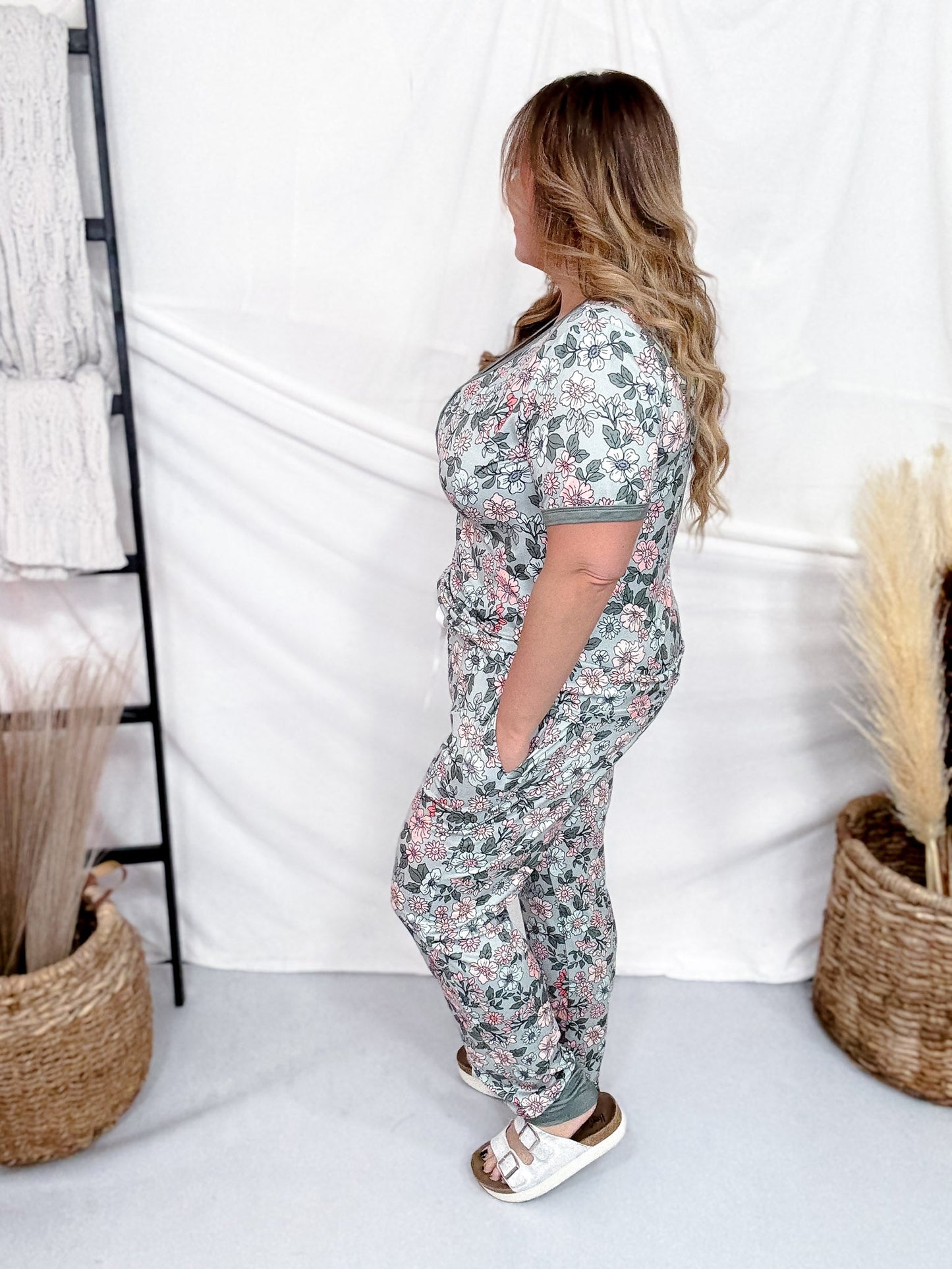 Sage Floral Short Sleeve Top & Joggers Loungewear Set - Whiskey Skies - SHIRLEY & STONE