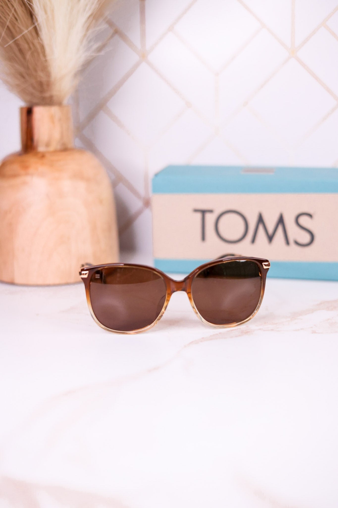 Sandela Sunglasses In Cappucino Fade - Whiskey Skies - TOMS