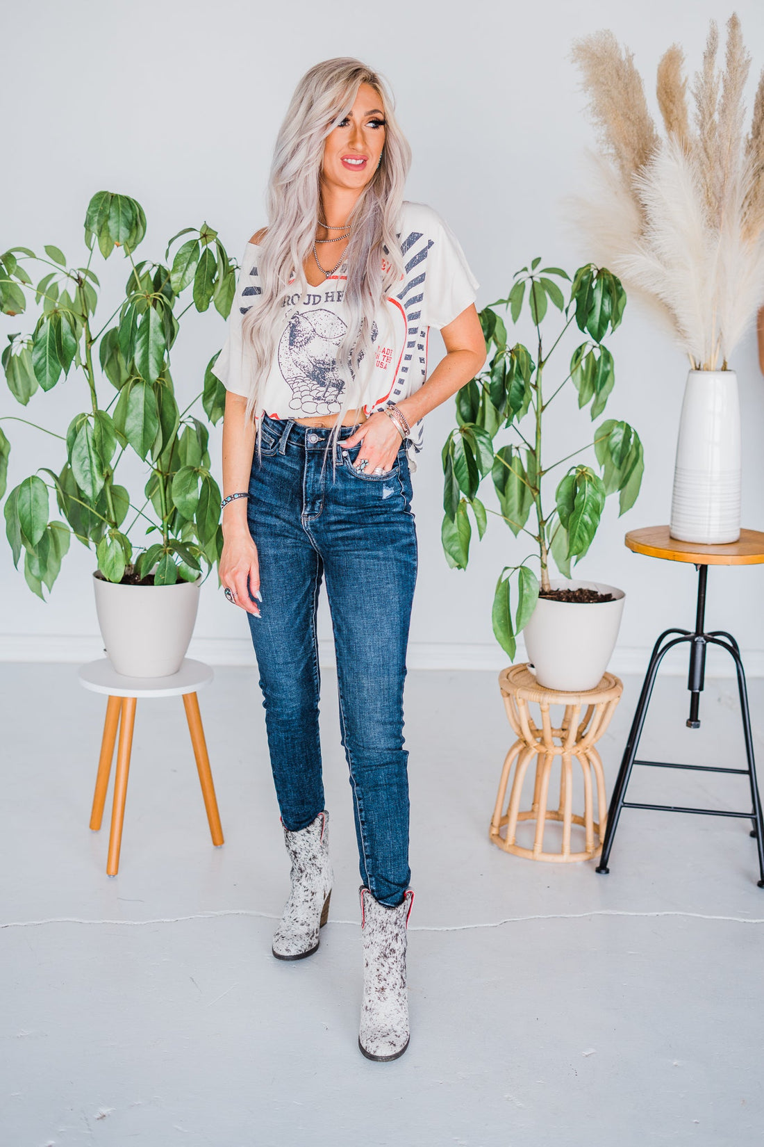 Seasons Best Happy Hen Graphic T-Shirt - Whiskey Skies - JADED GYPSY