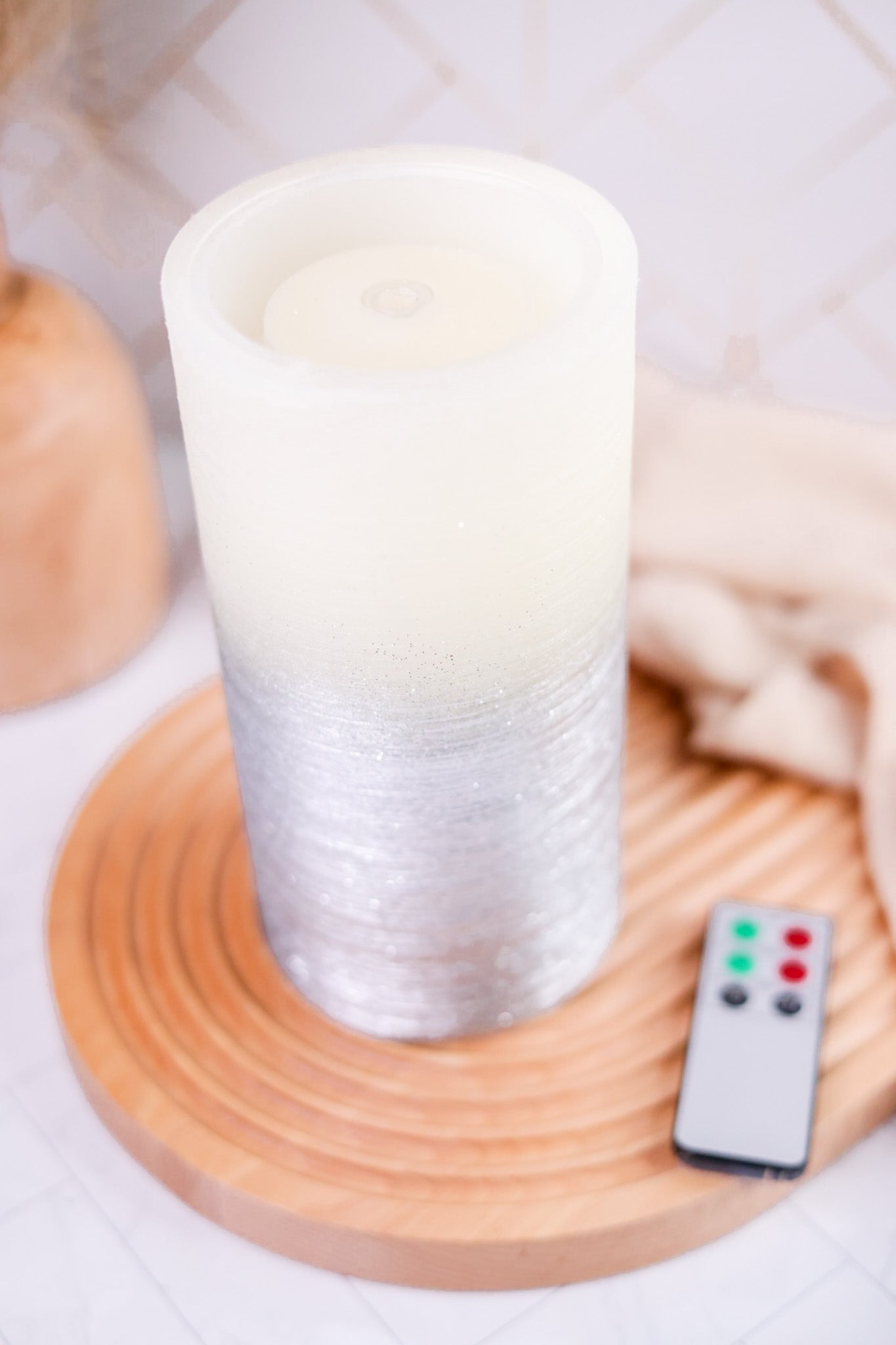 Silver Ombre Water Wick Candle - Whiskey Skies - 180 DEGREES