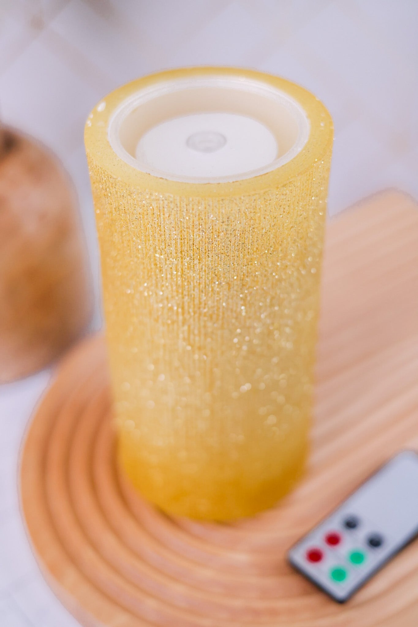 Sparkling Gold Water Wick Candle - Whiskey Skies - 180 DEGREES