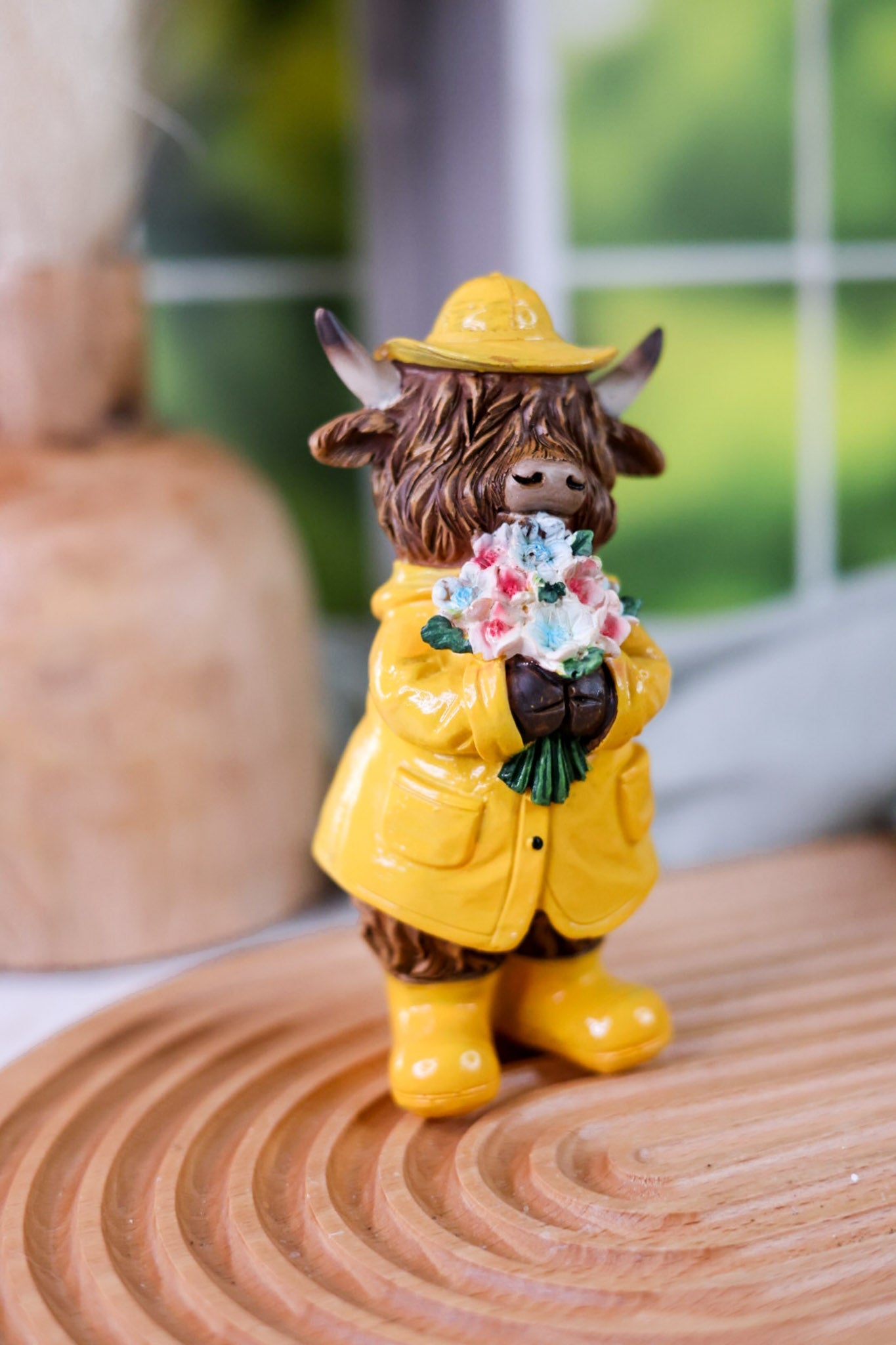 Spring Showers Resin Highland Cow Figurines (2 Styles) - Whiskey Skies - GERSON COMPANIES