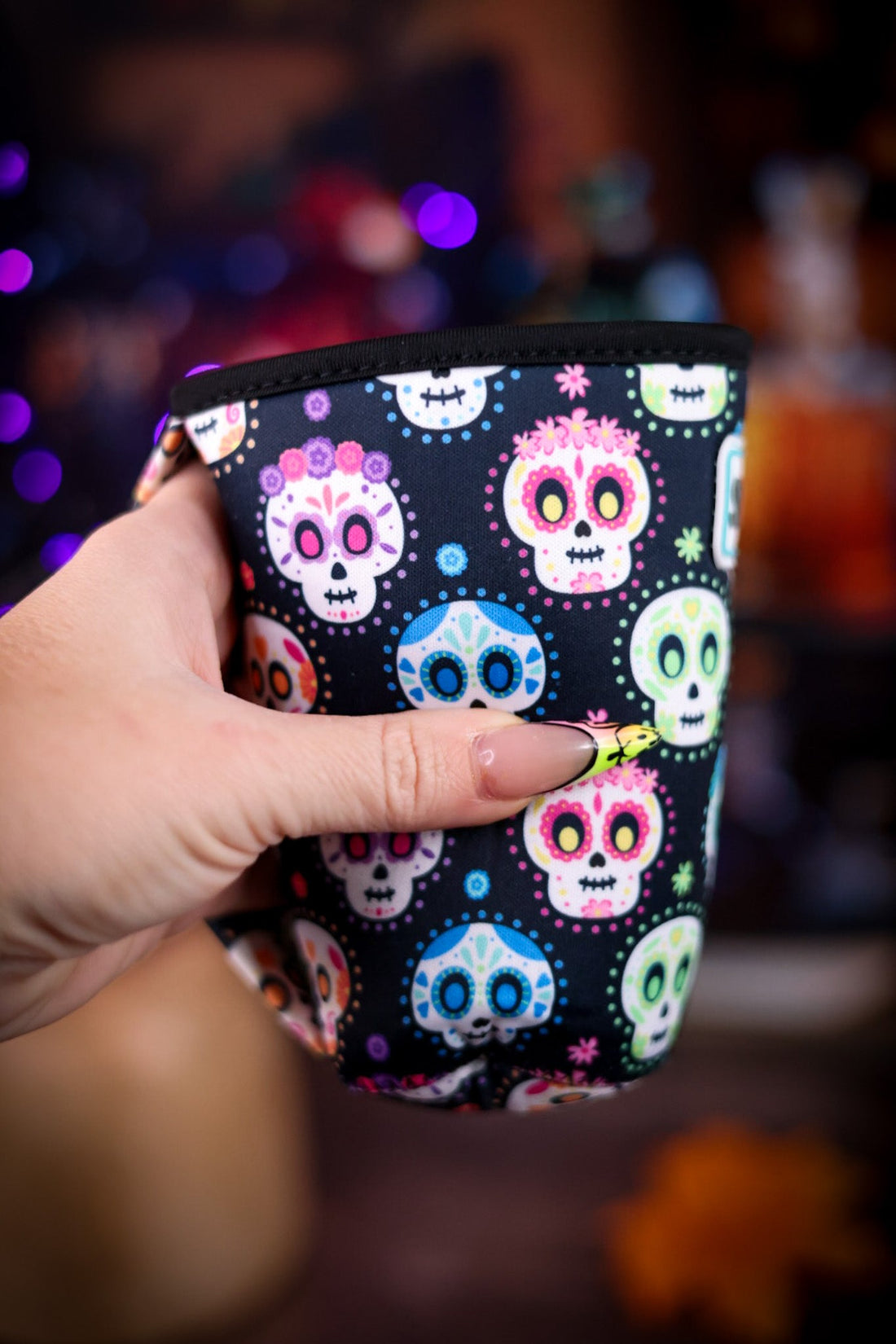 Sugar Skulls Iced Cup Coolie (22oz) - Whiskey Skies - SWIG LIFE