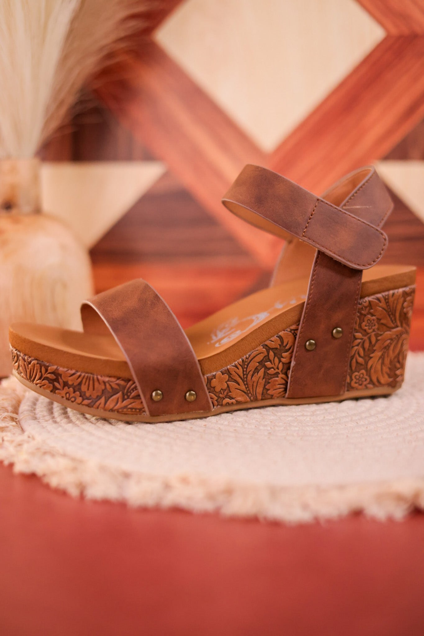 Tan Devon Wedges - Whiskey Skies - VERY G