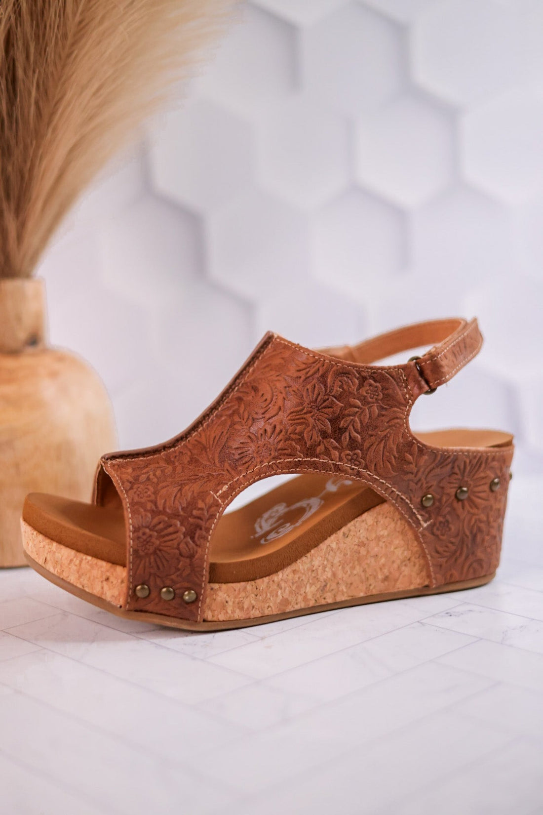 Tan Emily Wedge Sandals - Whiskey Skies - VERY G