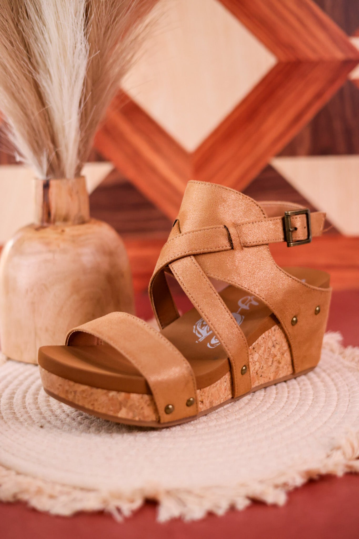 Tan Vector Sandals - Whiskey Skies - VERY G