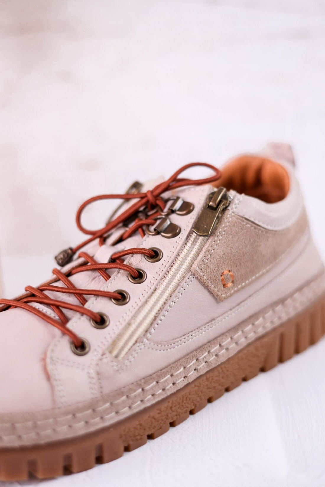 The Lauria Light Gray Sneakers - Whiskey Skies - SPRING FOOTWEAR