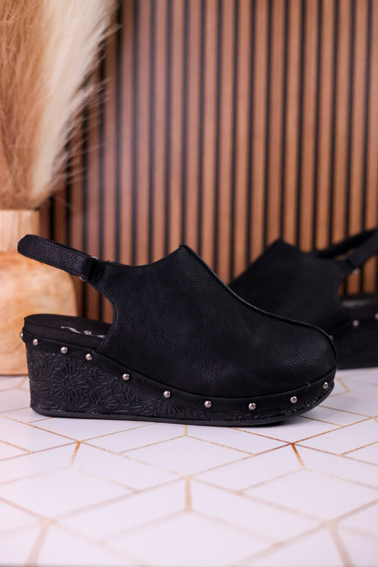 The Miranda Platform Mules In Black - Whiskey Skies - VERY G