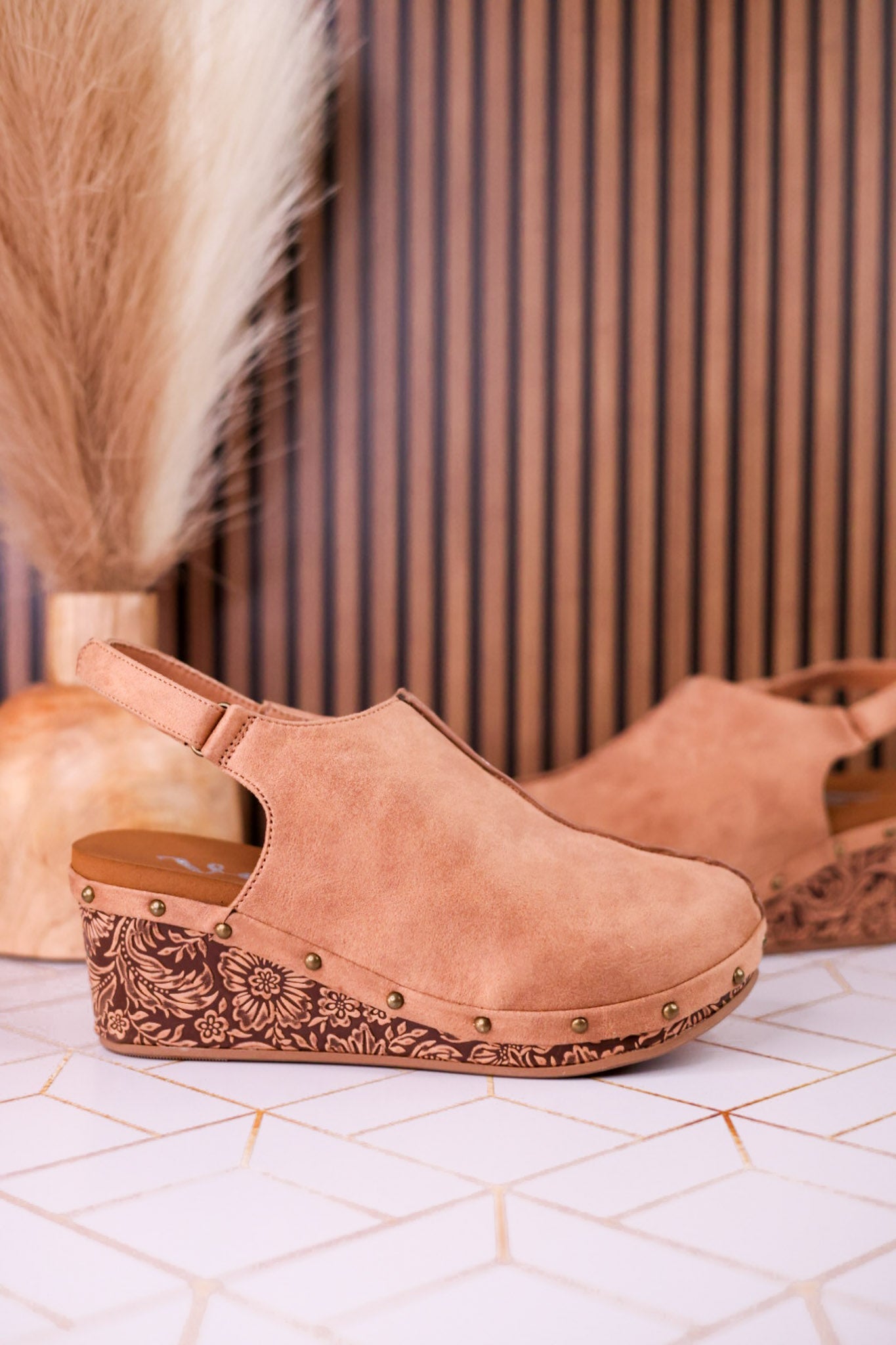 The Miranda Platform Mules In Nude - Whiskey Skies - VERY G