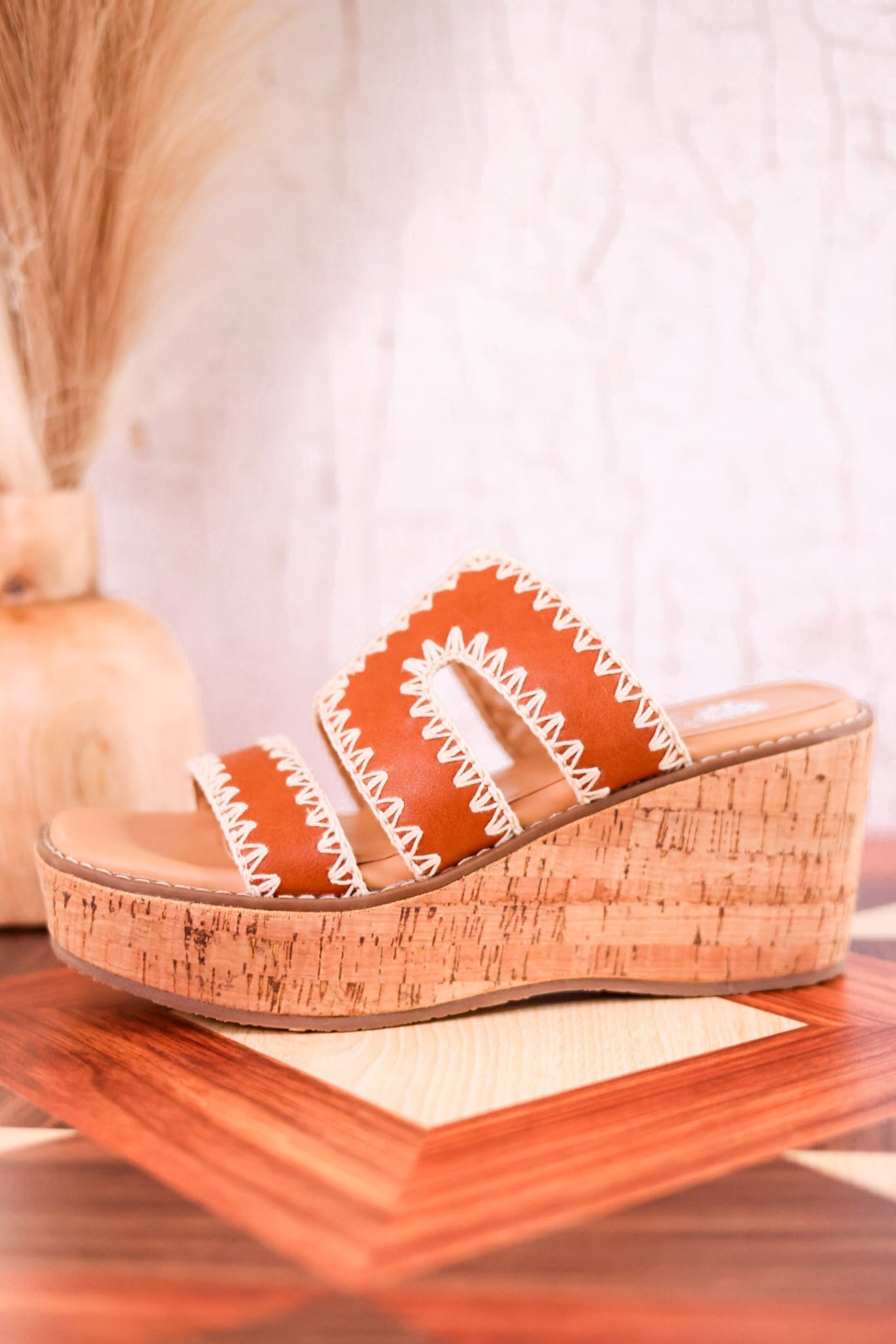 The "Tracie" Tan & Cream Slide Sandal - Whiskey Skies - YELLOWBOX