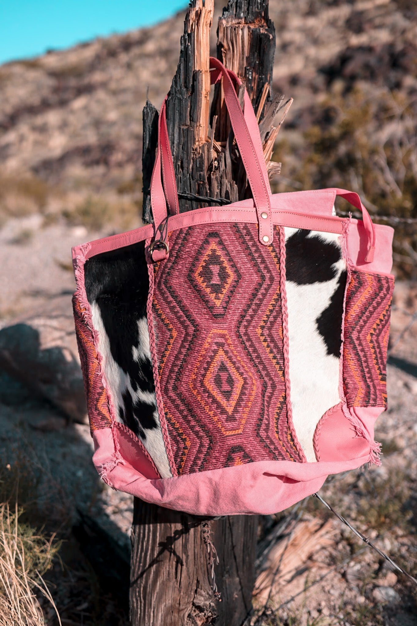 Tonga Ridge Weekender Bag in Salmon & Pink - Whiskey Skies - KHEMCHAND HANDICRAFT