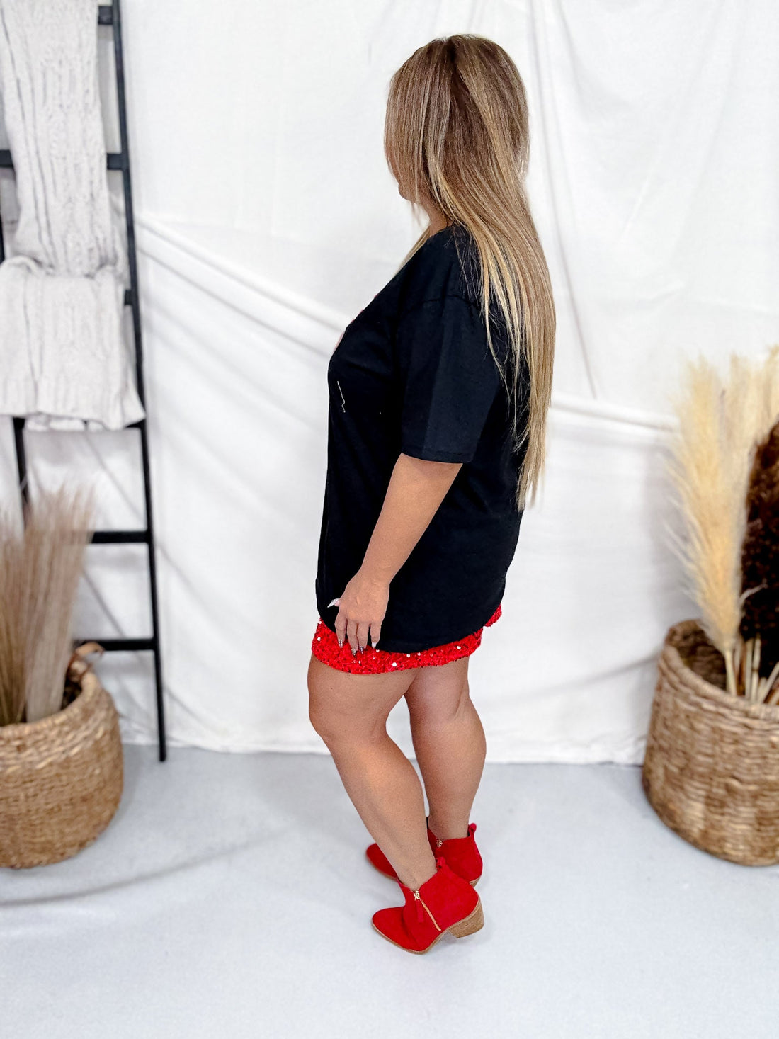 Valentine's Day Checkered Heart Graphic Tee - Whiskey Skies - SOUTHERN BELLE