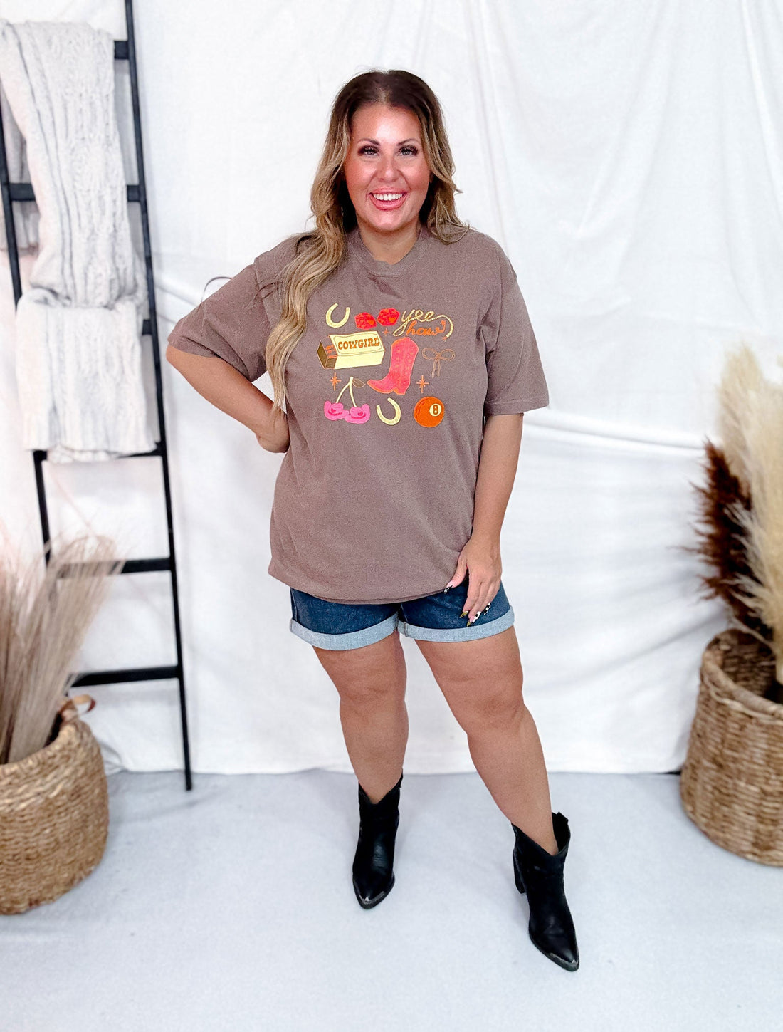 Vegas Cowgirl Vibes Graphic T-Shirt - Whiskey Skies - THE LATTIMORE CLAIM