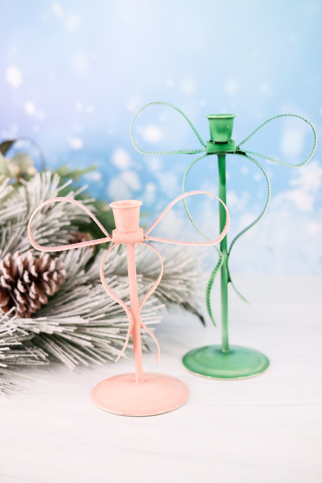 Very Merry Small Bow Taper Holder In Pink - Whiskey Skies - TAG