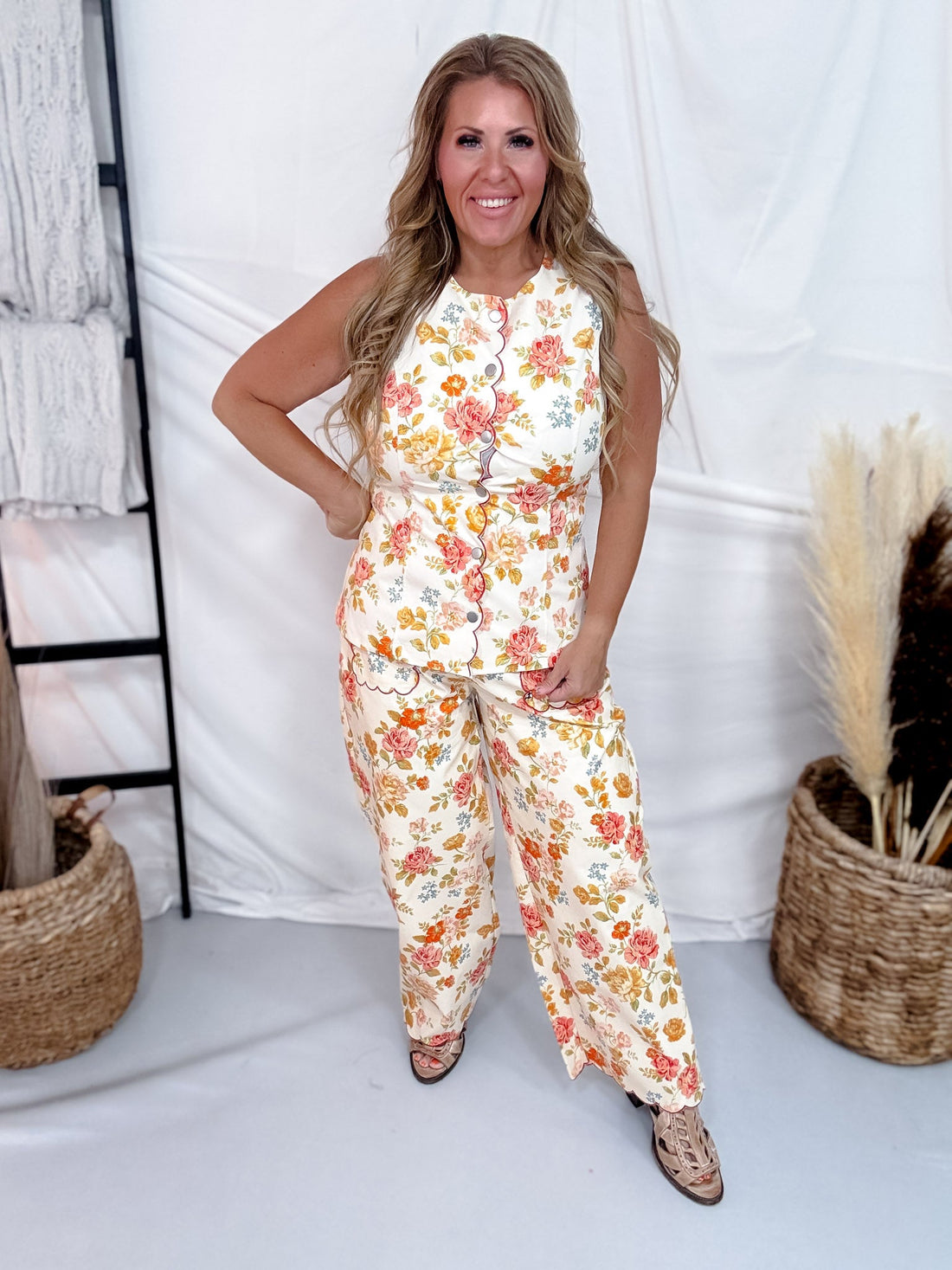Warm Toned Floral Print Scalloped Edge Cropped Pants - Whiskey Skies - POLAGRAM + BAEVELY