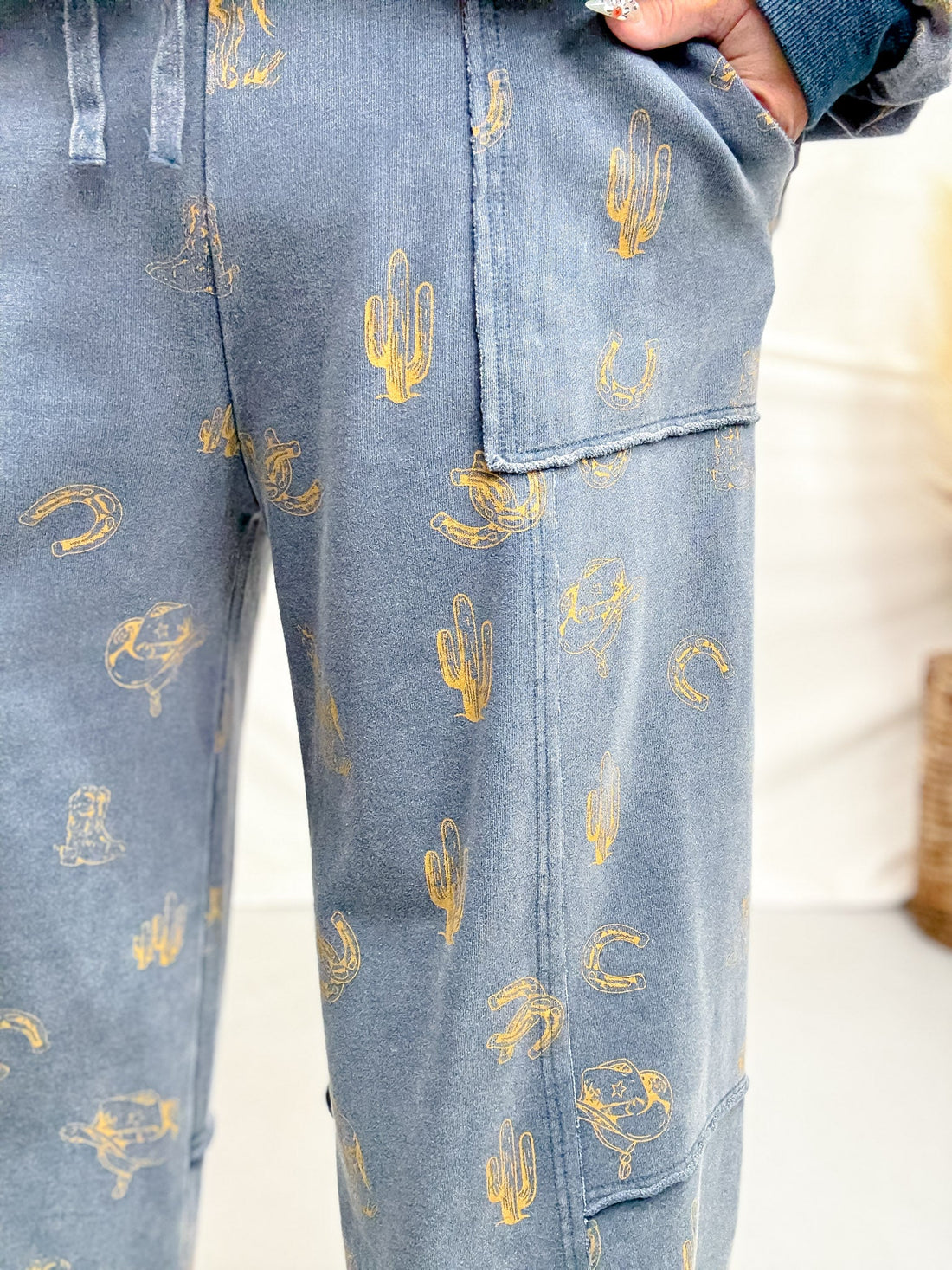 Western Print Washed Terry Drawstring Waist Pants - Whiskey Skies - EASEL
