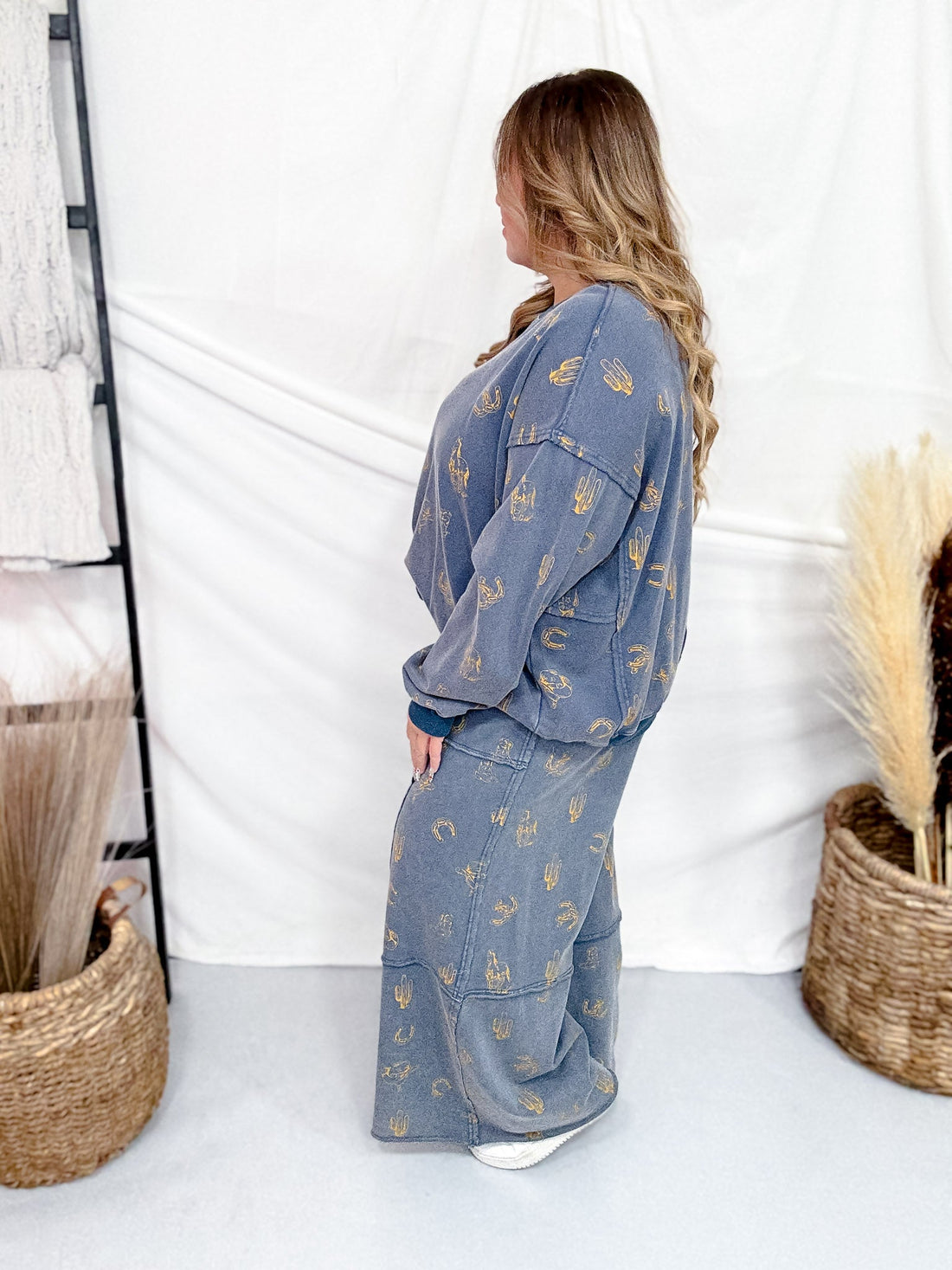 Western Print Washed Terry Drawstring Waist Pants - Whiskey Skies - EASEL