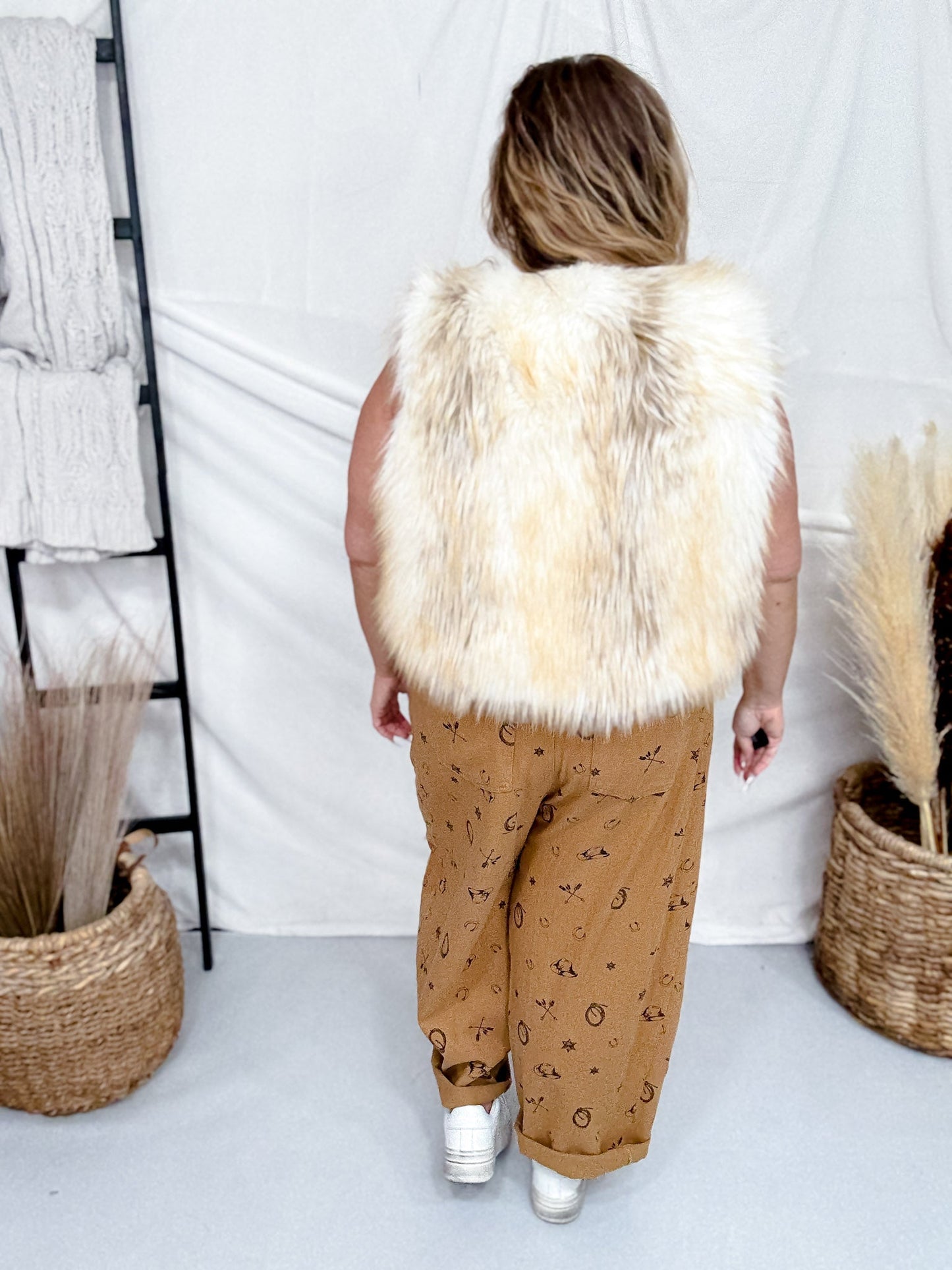 White And Taupe Faux Fur Vest - Whiskey Skies - DAVI & DANI