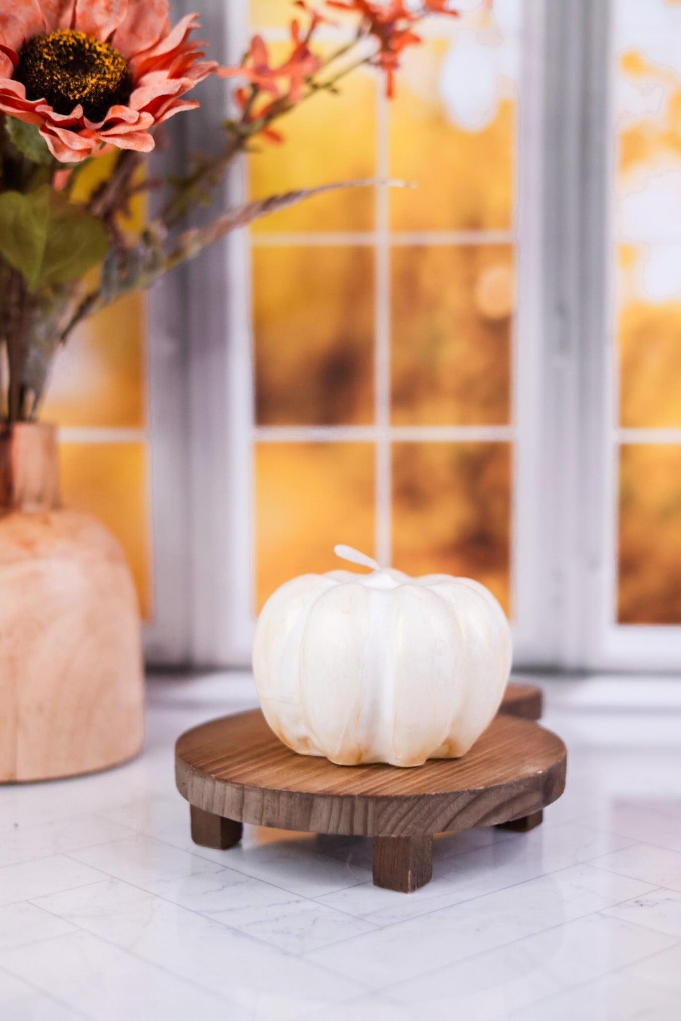 White Gold Pumpkin Candle Small - Whiskey Skies - SULLIVANS