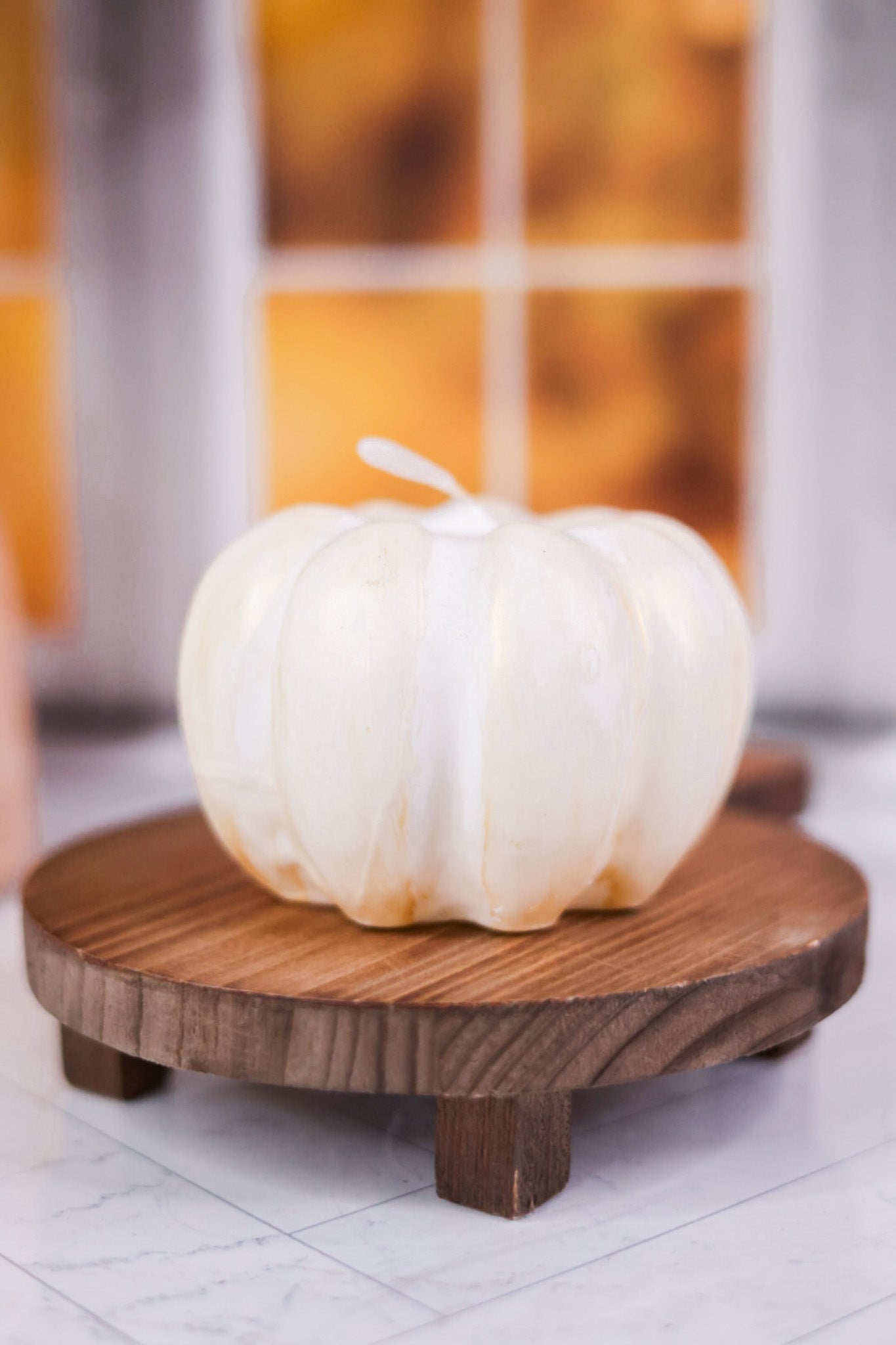 White Gold Pumpkin Candle Small - Whiskey Skies - SULLIVANS