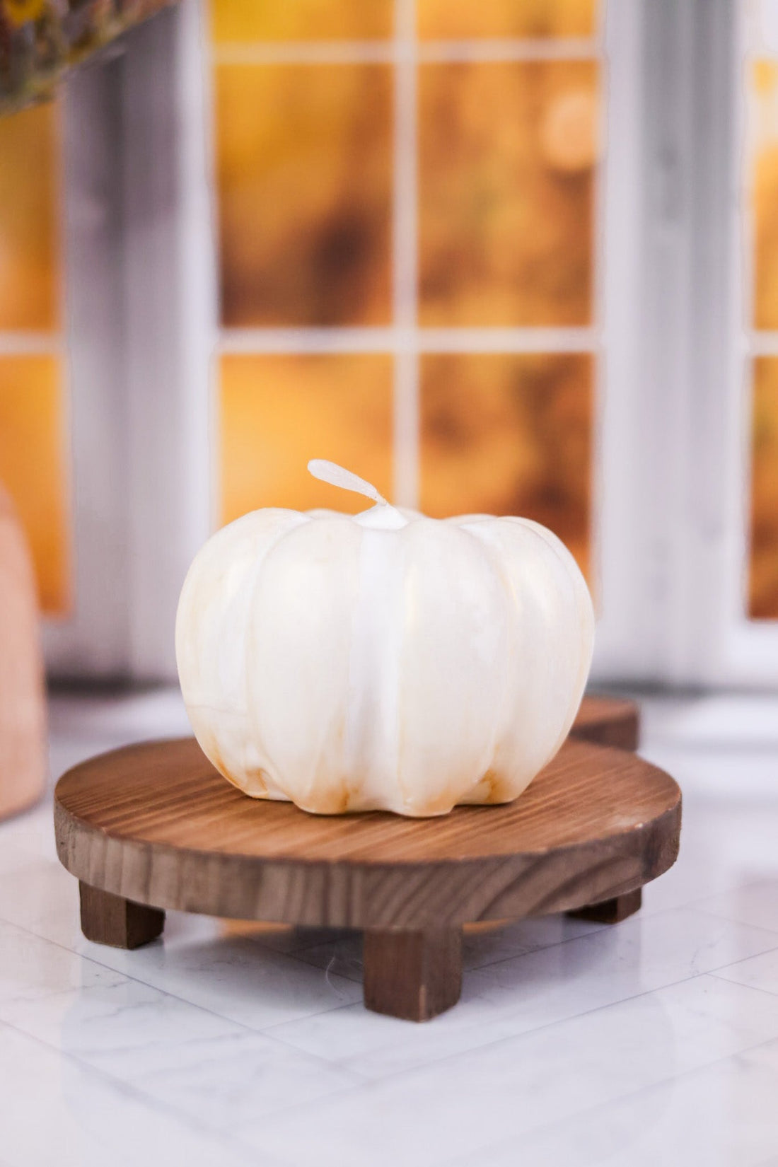 White Gold Pumpkin Candle Small - Whiskey Skies - SULLIVANS